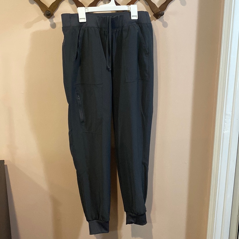 Pewter Jogger Scrub Pants